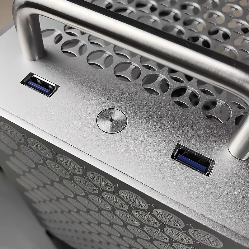 B2 Custodia piccola portatile  - Mini Itx Case With Handle Portable recensione e prezzo